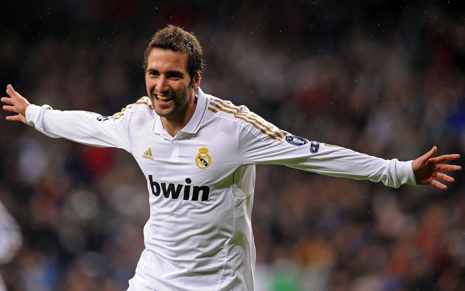 当传奇达成共识，斯科尔斯与卡拉格共推哈白布为历史最佳中场组合