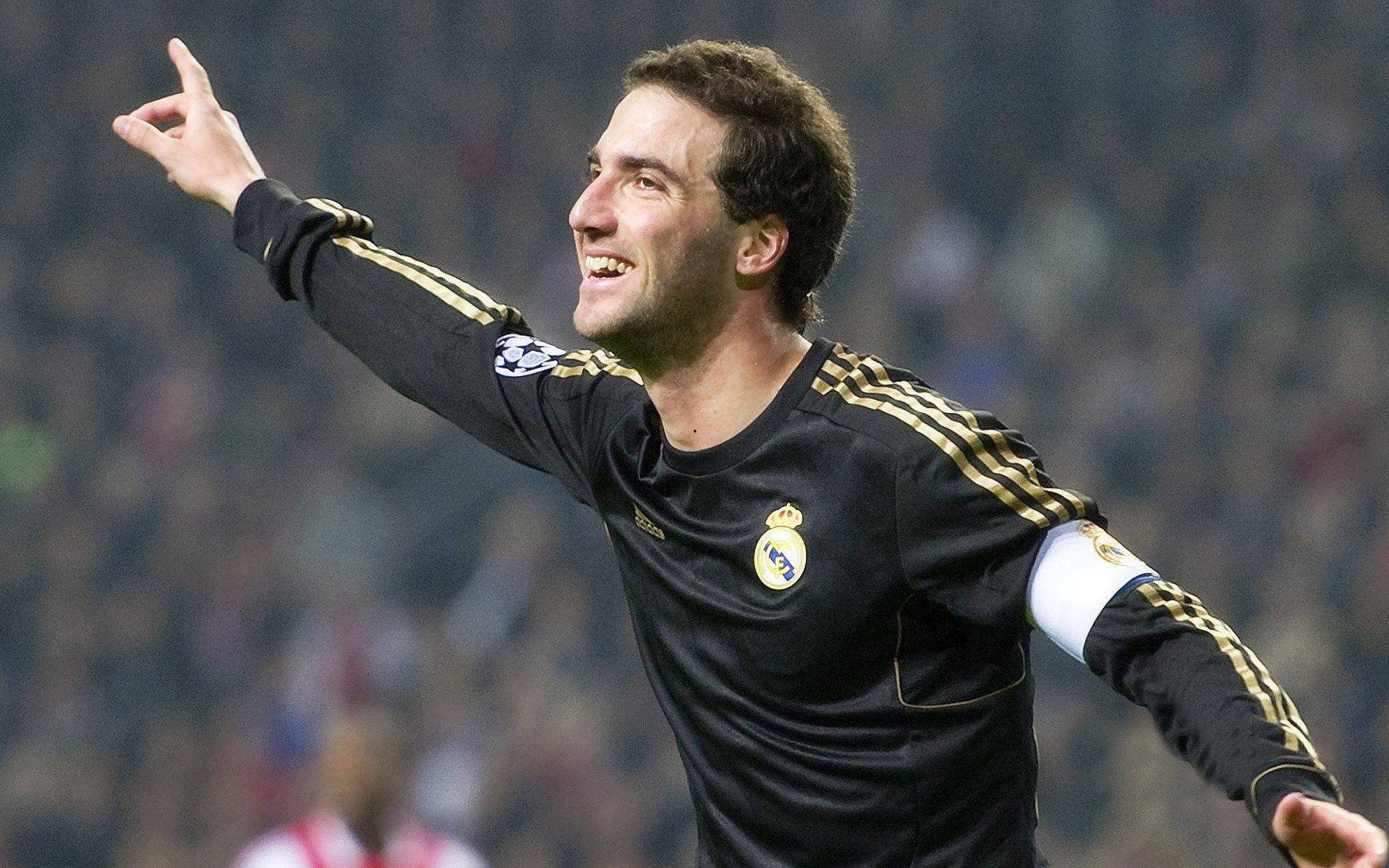 防线告急！尤文图斯冬窗寻枪 国米旧将什克与拜仁铁闸金玟哉进入视野